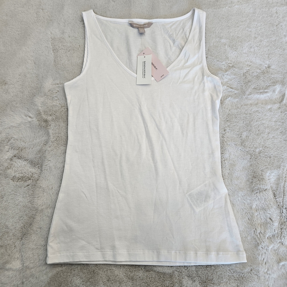 Banana Republic Women's Tank Tops - White, and Navy